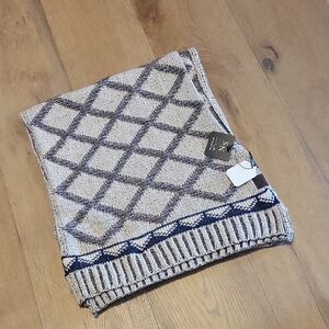 NWT Simply Noelle  Campside Straight Birch Scarf New